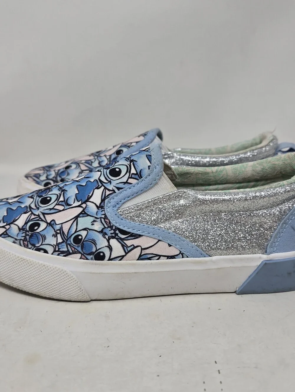 Disney Stitch Blue Low-Top Slip on Sneakers Girls Size 2